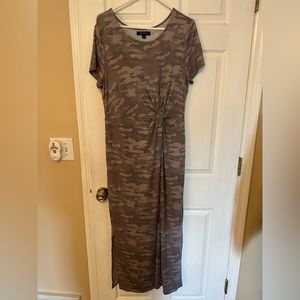 Grateful brand  Camouflage dress size medium